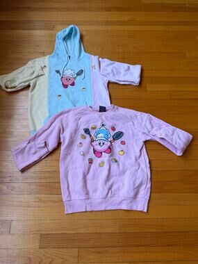 2 box lunch Kirby hoodies